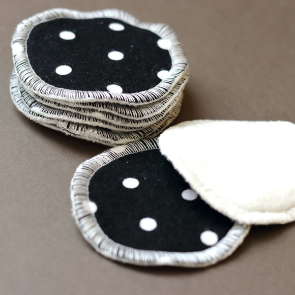 Reusable Facial Rounds "Black Polka-Dots" - Picture 2 of 2